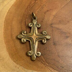 Jeep Collins Budded Cross Pendant, Brass